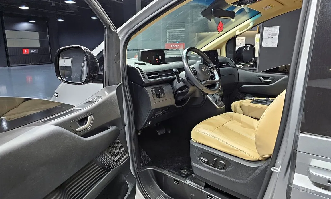 Hyundai Staria 2021 L3.5 Tourer 9-Seater