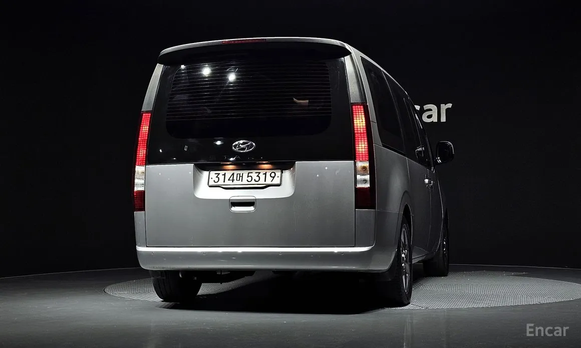 Hyundai Staria 2021 L3.5 Tourer 9-Seater