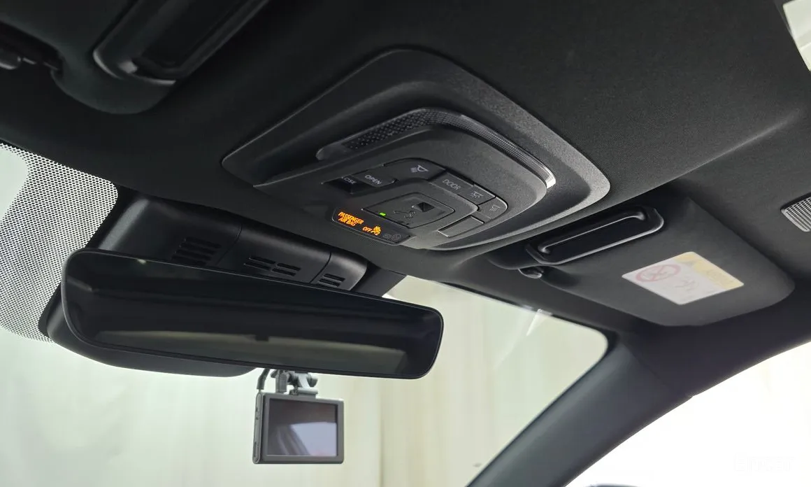 Toyota Crown 2023 2.5 4WD Hybrid