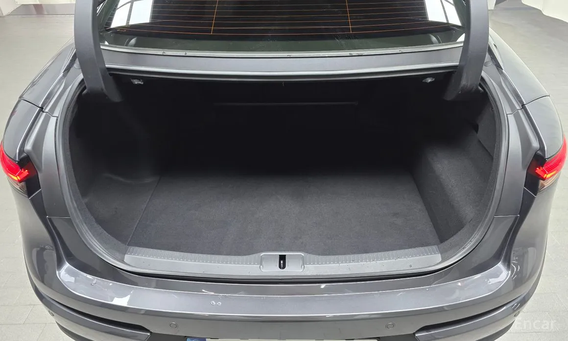 Toyota Crown 2023 2.5 4WD Hybrid