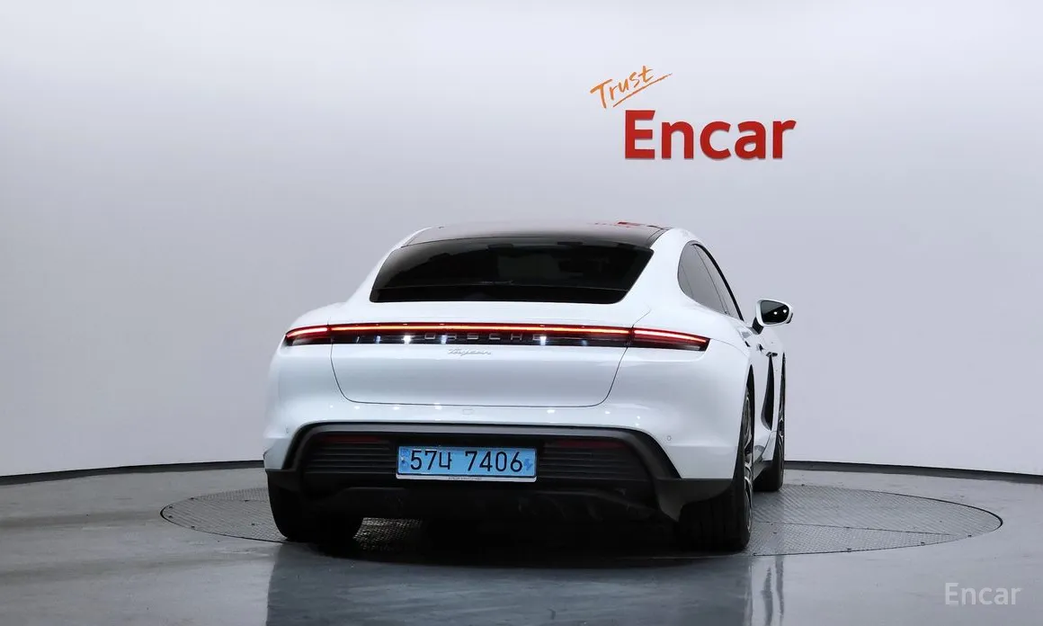 Porsche Taycan 2020 Base