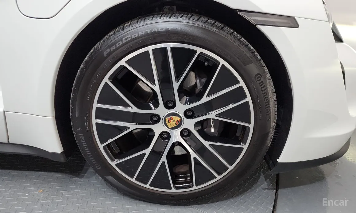 Porsche Taycan 2020 Base