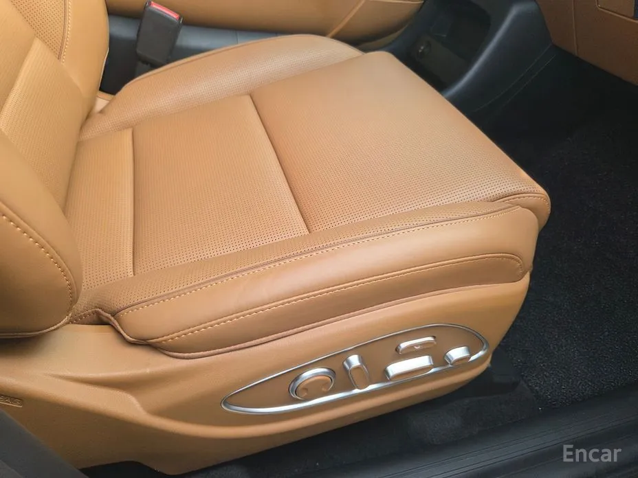 Hyundai Palisade 2025 Gasoline 2.5T 4WD 7-Seater