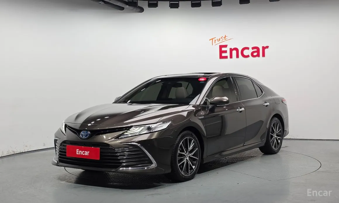 Toyota Camry 2017 2.5 XLE Hybrid