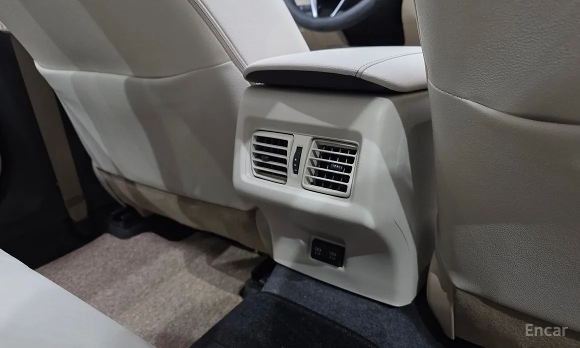 Toyota Camry 2017 2.5 XLE Hybrid