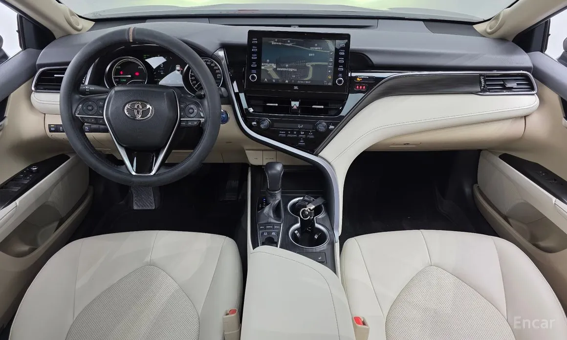 Toyota Camry 2017 2.5 XLE Hybrid