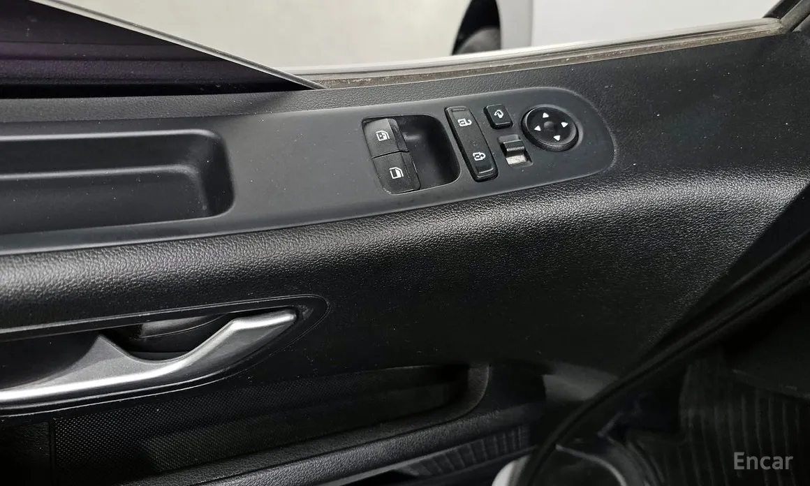 Hyundai Staria 2021 L3.5 Cargo 5-Seater