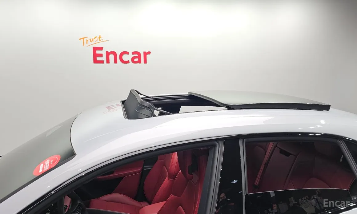 Porsche Macan 2024 Base 4