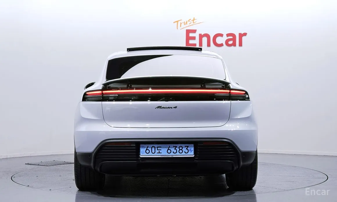 Porsche Macan 2024 Base 4