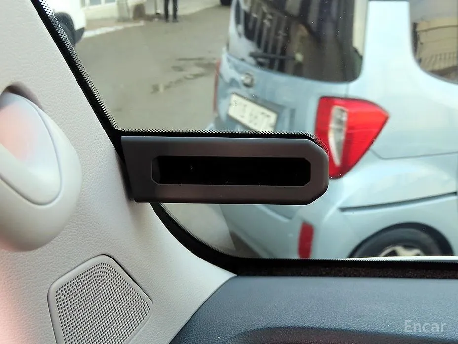 Hyundai Solati 2015 15-seater