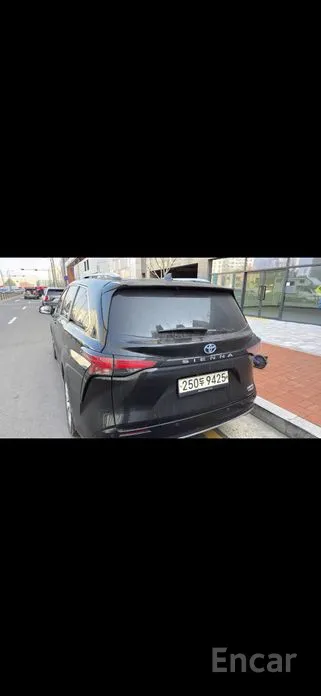 Toyota Sienna 2020 2.5 Hybrid 2WD