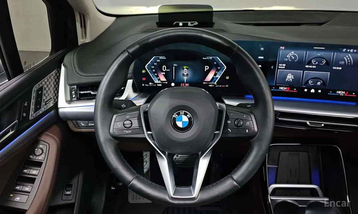 BMW 2 Series 2022 220i M Sport Design