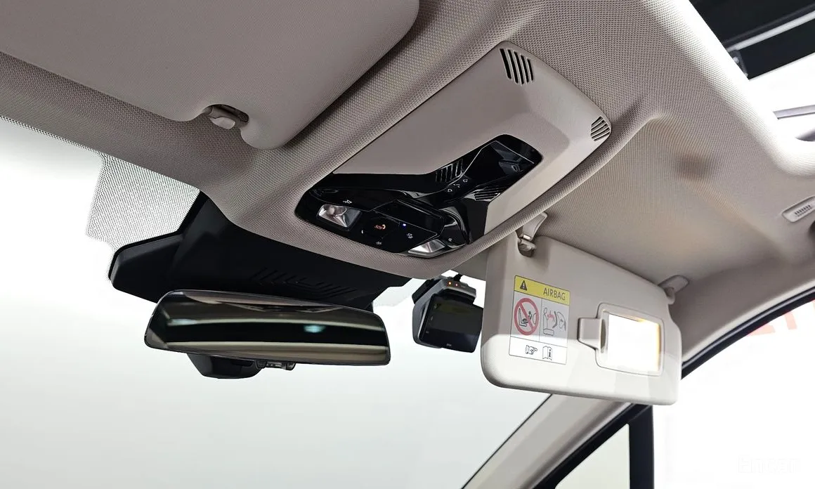 BMW 2 Series 2022 220i M Sport Design