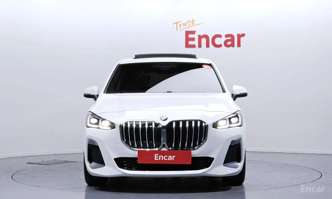 BMW 2 Series 2022 220i M Sport Design