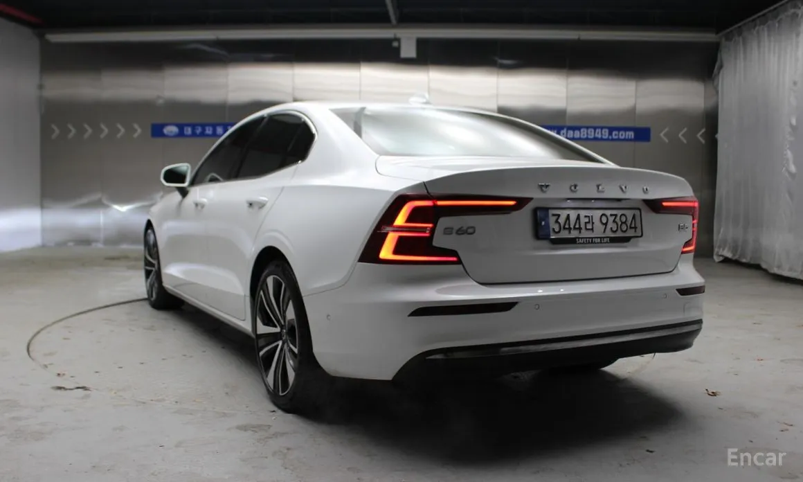 Volvo S60 2019 B5 Ultimate Bright