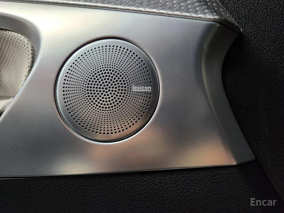 Genesis G70 2022 Gasoline 2.0T 4WD