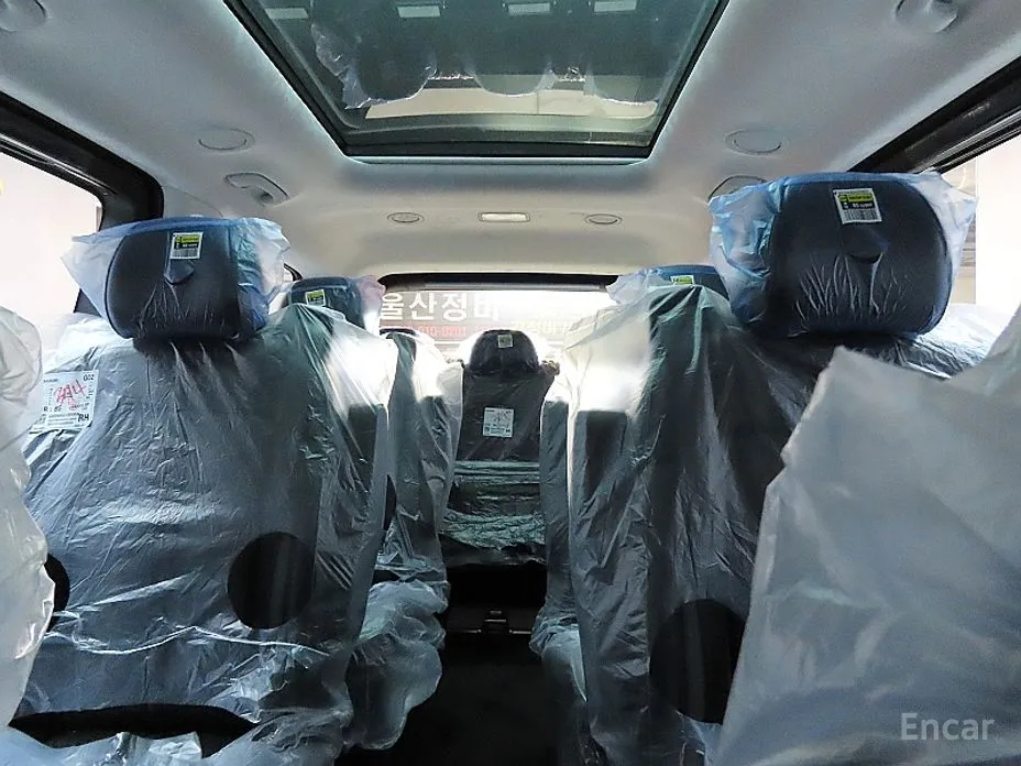 Hyundai Staria 2021 4WD Lounge 9-Seater