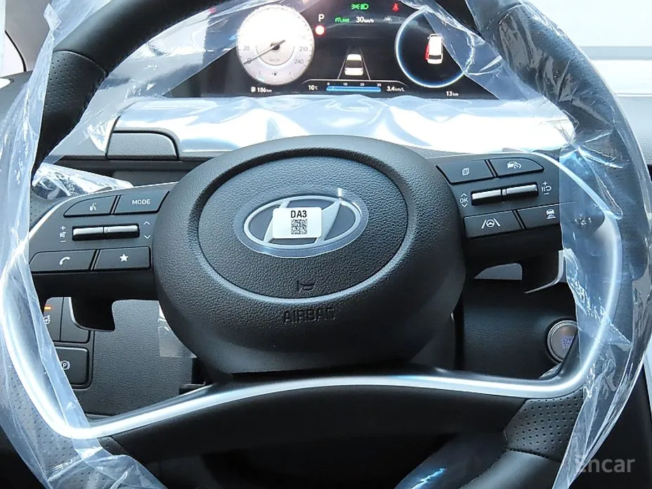 Hyundai Staria 2021 4WD Lounge 9-Seater