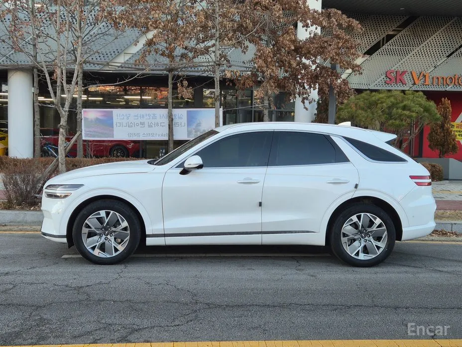Genesis GV70 2022 e-AWD