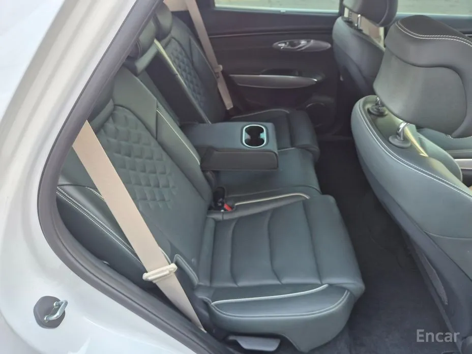 Genesis GV70 2022 e-AWD