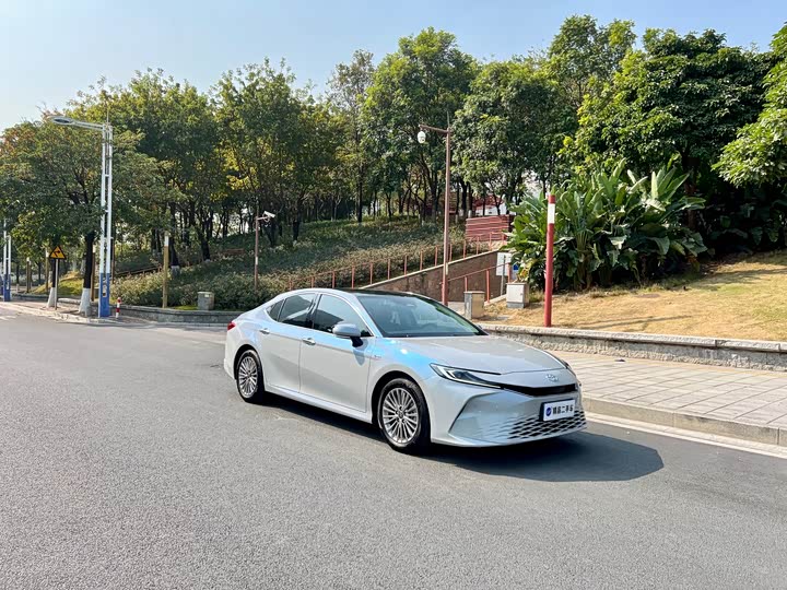Toyota Camry 2024 2024款 双擎 2.0HG 尊贵版