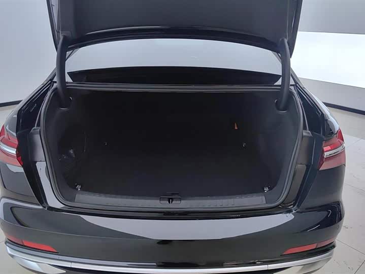 Audi A6L 2025 2025款 45 TFSI 臻选动感型