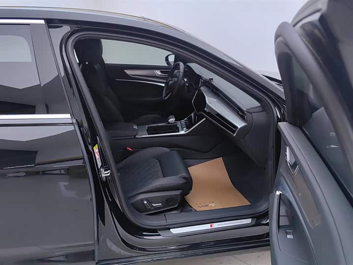 Audi A6L 2025 2025款 45 TFSI 臻选动感型