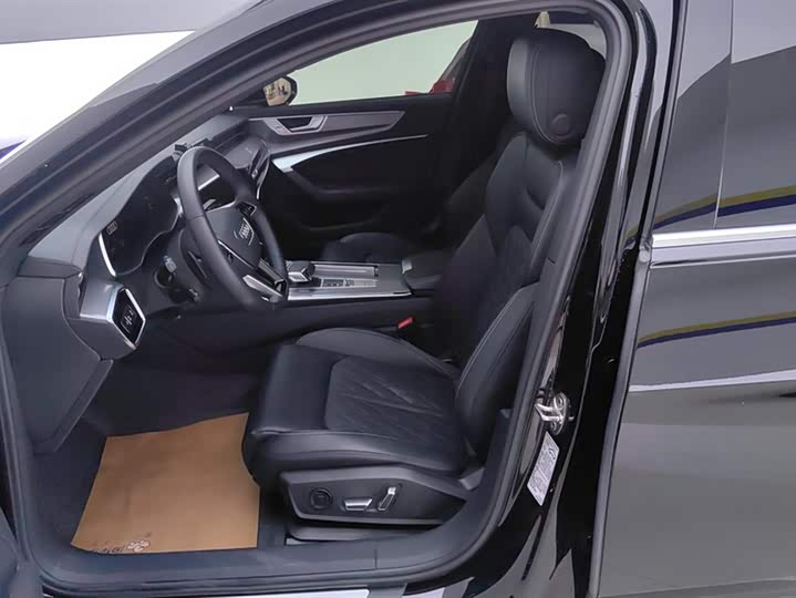 Audi A6L 2025 2025款 45 TFSI 臻选动感型