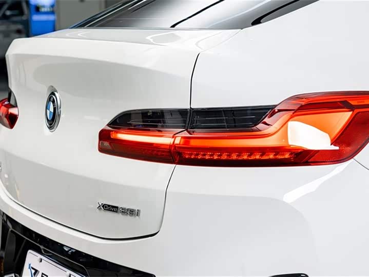 BMW X4 2022 2022款 xDrive 25i M运动套装