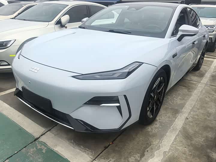 Geely Galaxy E8 2024 2024款 550km 后驱PRO