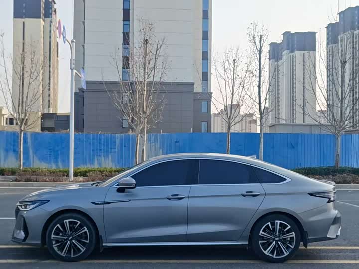 Chery Arrizo 8 2025 2025款 1.6T DCT卓越版