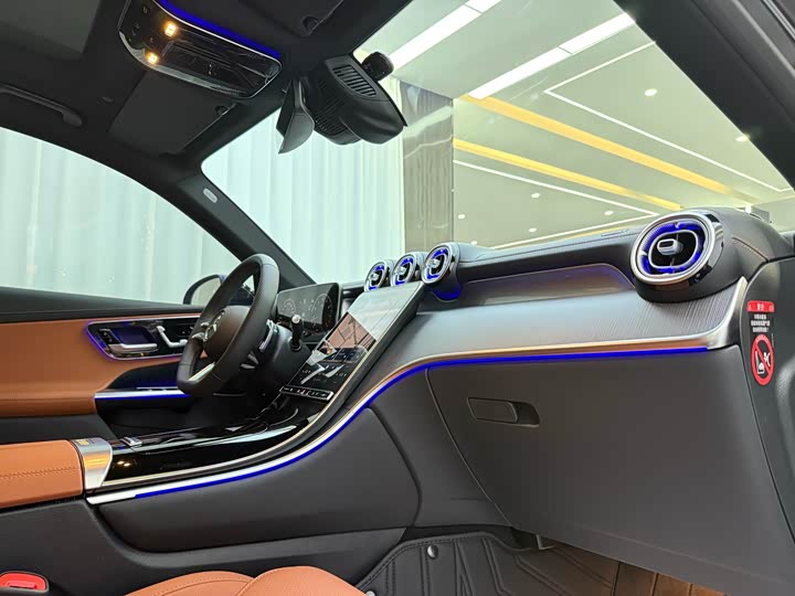 Mercedes-Benz GLC-Class 2025 2025款 改款 GLC 260 L 4MATIC 豪华型