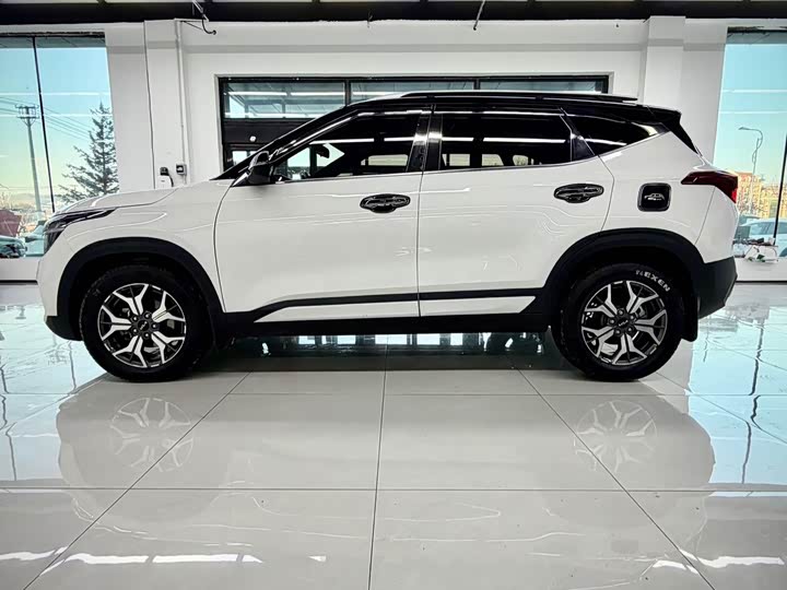 Kia KX3 2021 2021款 1.5L CVT潮流版