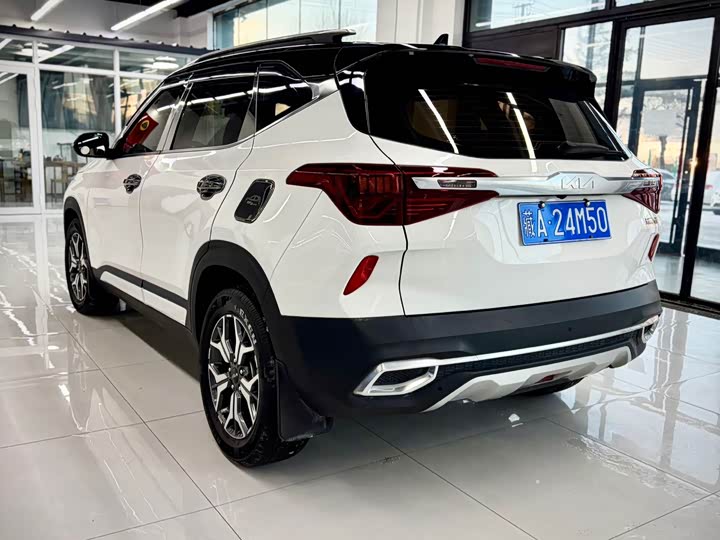 Kia KX3 2021 2021款 1.5L CVT潮流版