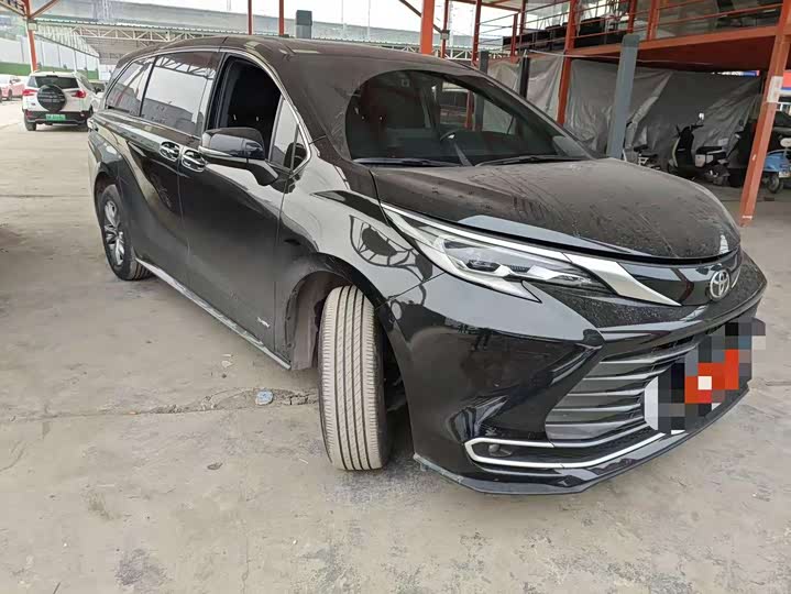 Toyota Sienna 2024 2024款 2.5L混动 四驱尊贵版