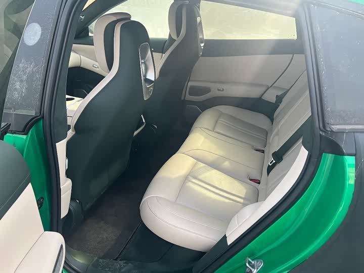 Xiaomi YU7 2025 2025款 超长续航高性能四驱Max版