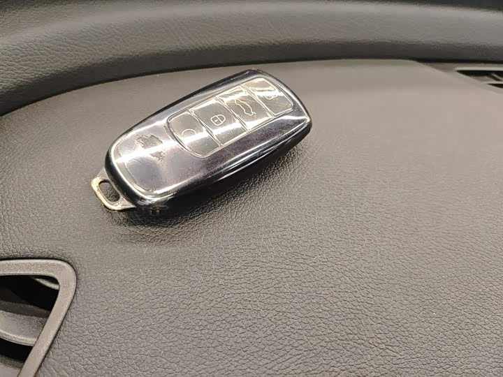 Chery Tiggo 8 Plus 2024 2024款 冠军版 390TGDI DCT豪迈版 5座