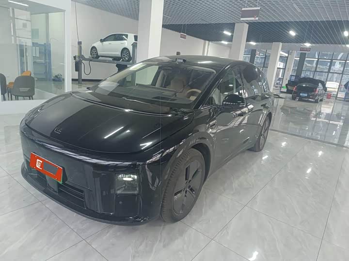 LiXiang i8 2025 2025款 标准版