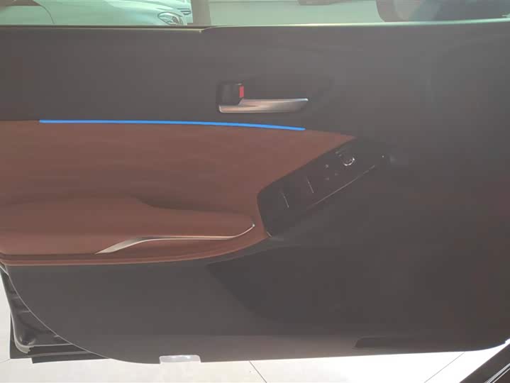 Toyota Avalon 2024 2024款 双擎 2.5L XLE尊贵版