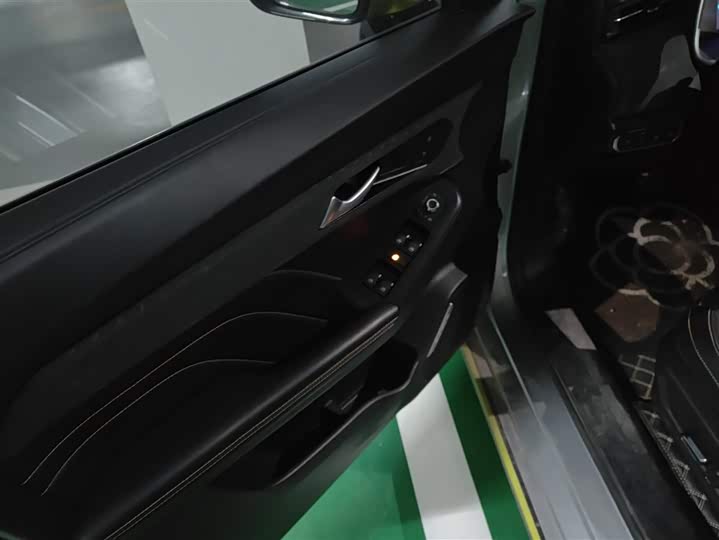 Haval Chitu 2022 2022款 劲享版 1.5T 紫铜兔