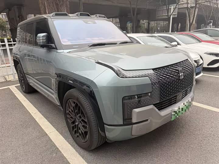 BYD Yangwang U8 2023 2023款 豪华版
