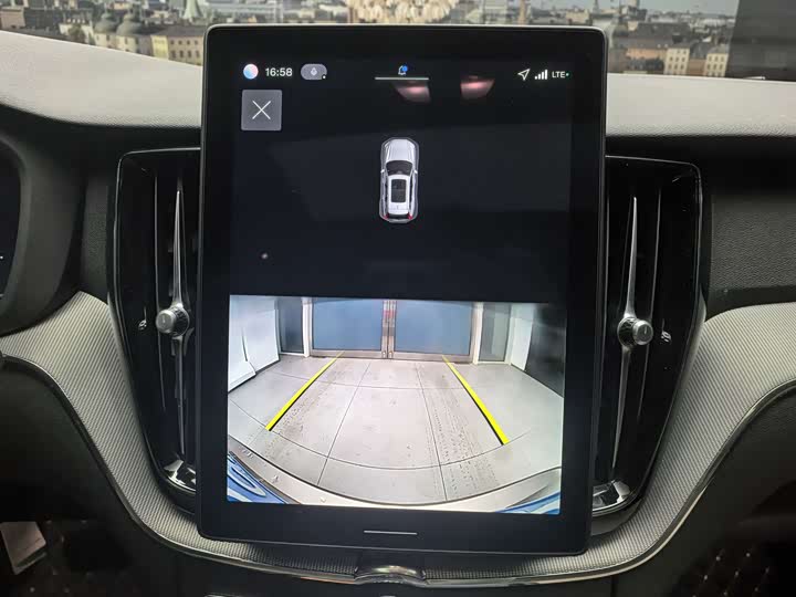 Volvo XC60 2026 2026款 B5 四驱智逸豪华版