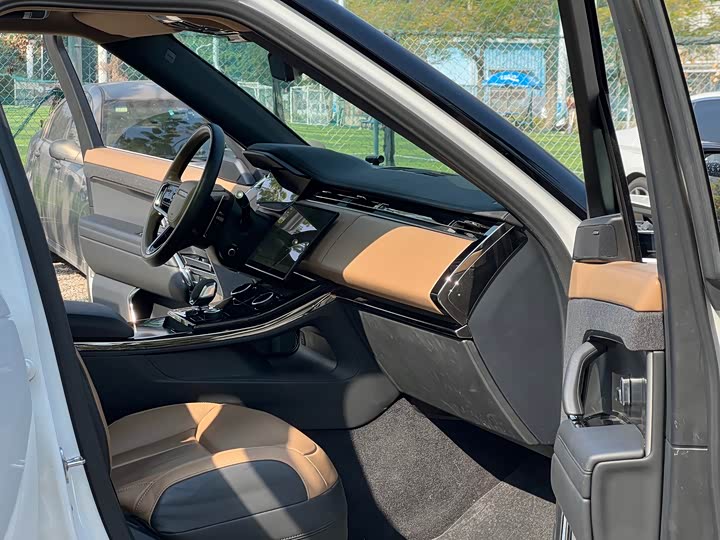 Land Rover Range Rover Sport 2024 2024款 400PS Dynamic SE