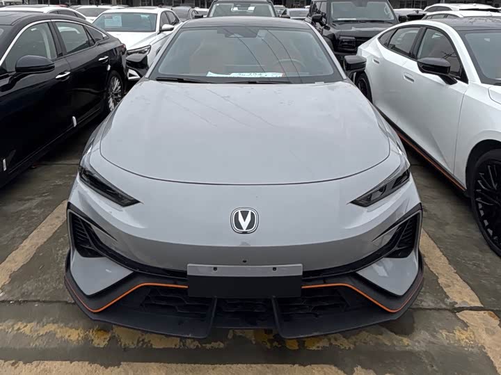 Changan UNI-V 2025 2025款 第三代 1.5T 500Bar尊贵型