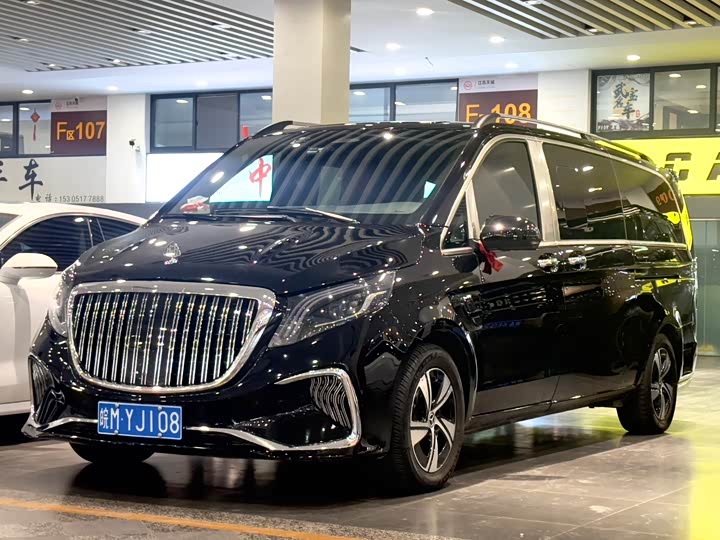 Mercedes-Benz Vito 2024 2024款 2.0T 商务版 7座