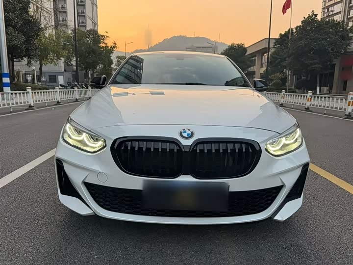 BMW 1 Series 2023 2023款 125i M运动曜夜版