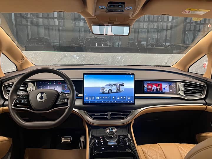 Denza D9 2025 2025款 DM-i 智驾版 1020 四驱旗舰型