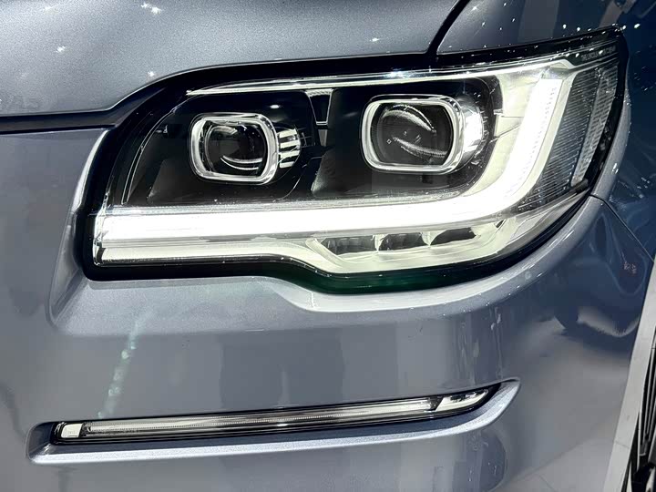 Lincoln Navigator 2022 2022款 3.5T 总统版