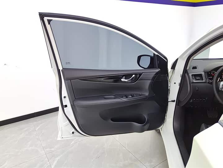 Nissan Tiida 2024 2024款 1.6L CVT智行版