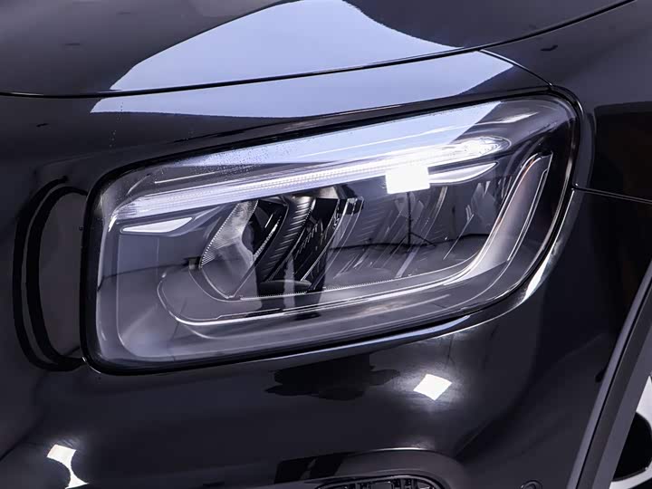 Mercedes-Benz GLB-Class 2025 2025款 GLB 220 动感型